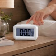 [Calm] Digital Alarm Clock with LCD Display and Temperature 1pcs